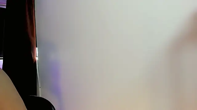 Britany montiel online show from April 11, 7:07 pm