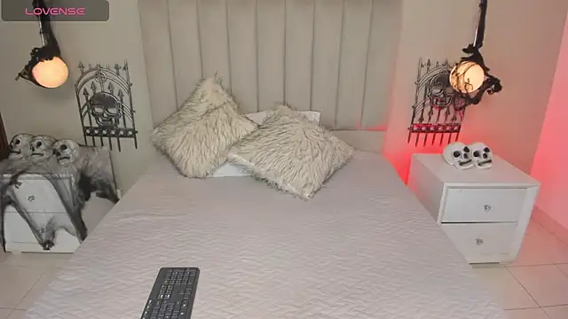 Dani rosse  online show from October 18, 1:12 pm