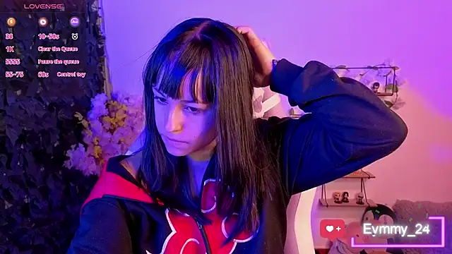 Snapshot of Eymmy_24 chatting on February 23, 11:02 pm Eymmy 24 online show from February 23, 11:02 pm