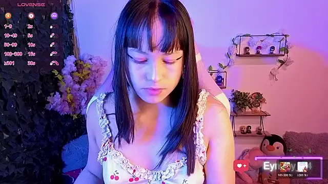 Snapshot of Eymmy_24 chatting on February 25, 3:05 am Eymmy 24 online show from February 25, 3:05 am