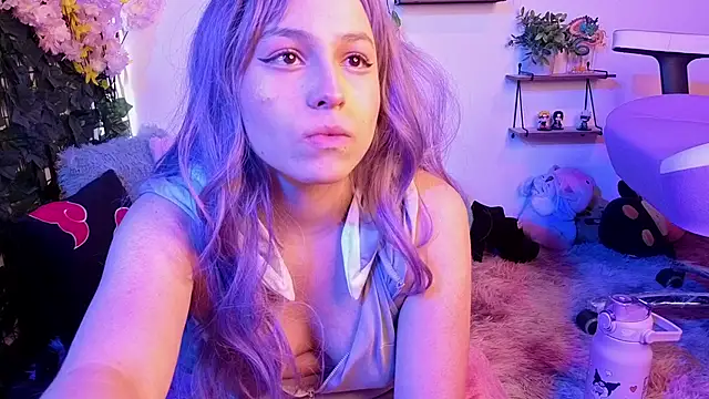 Snapshot of Eymmy_24 chatting on March 2, 7:15 am Eymmy 24 online show from March 2, 7:15 am