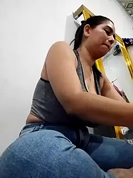 yesi-nursehot online show from January 15, 2:27 am