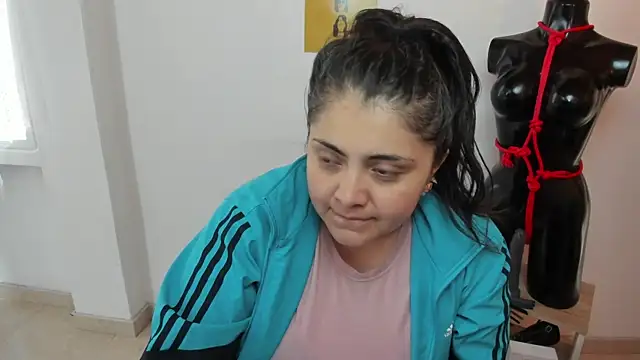 TifanyAmazinng online show from September 17, 12:18 pm