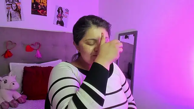 TifanyAmazinng online show from February 23, 12:46 pm