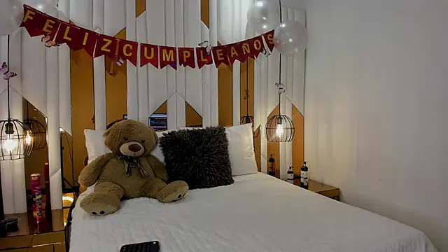 Snapshot of ValeriaPrado chatting on November 14, 9:24 pm ValeriaPrado online show from November 14, 9:24 pm