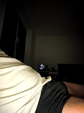 Snapshot of oerkman@xh chatting on December 16, 6:18 am oerkmanxh online show from December 16, 6:18 am