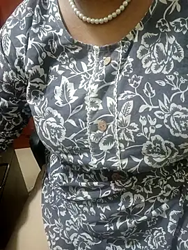 tami lavanya online show from October 4, 5:55 pm