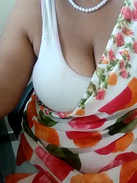 tami lavanya online show from October 15, 5:07 am