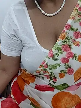 tami lavanya online show from February 17, 6:21 am