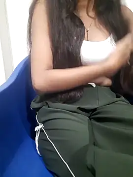 Snapshot of Aarti-kumri chatting on October 31, 10:33 pm Aarti-kumri online show from October 31, 10:33 pm