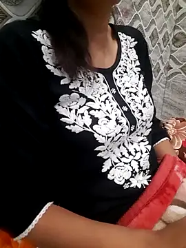 Snapshot of Aarti-kumri chatting on November 10, 4:17 pm Aarti-kumri online show from November 10, 4:17 pm