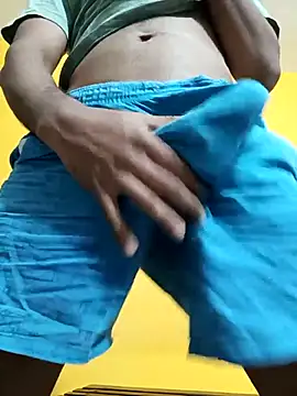 Snapshot of mayur_raaje chatting on November 16, 4:23 pm mayur raaje online show from November 16, 4:23 pm