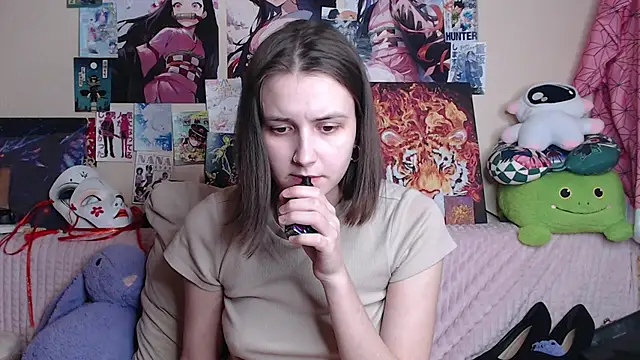 Snapshot of AliceChio chatting on November 27, 11:40 pm AliceChio online show from November 27, 11:40 pm