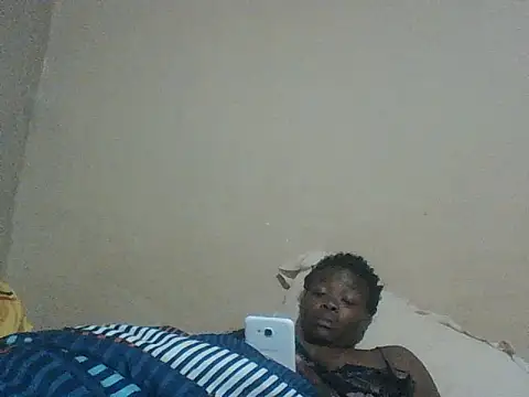 Snapshot of chocolateboobs92 chatting on September 10, 7:14 pm chocolateboobs92 online show from September 10, 7:14 pm