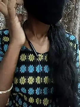 Snapshot of kavya-telugu84 chatting on December 5, 1:42 pm kavya-telugu84 online show from December 5, 1:42 pm