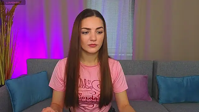 MyEllaLuvs online show from September 26, 1:26 pm