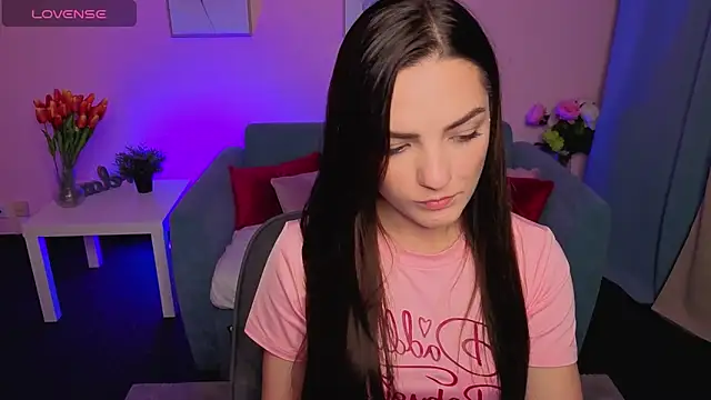 MyEllaLuvs online show from October 1, 8:26 pm