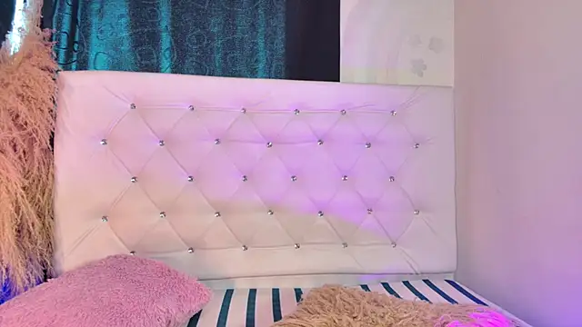 tatixxxvega online show from April 20, 6:31 pm