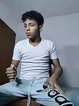 Snapshot of Manuel_Mateus1 chatting on November 7, 12:32 am Manuel Mateus1 online show from November 7, 12:32 am