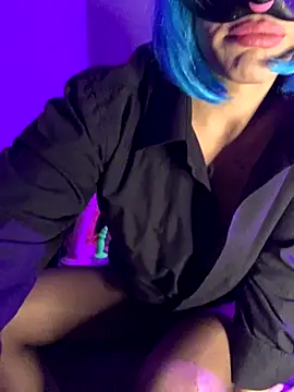 Snapshot of MaskeliParti chatting on November 22, 7:51 am MaskeliParti online show from November 22, 7:51 am