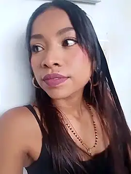 keeyla stone online show from November 27, 9:28 pm