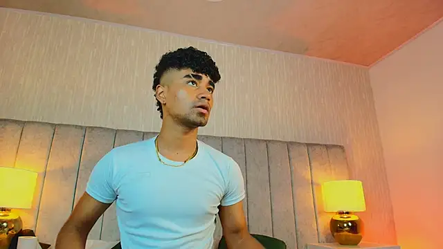 Jacob 606 online show from December 3, 6:50 pm