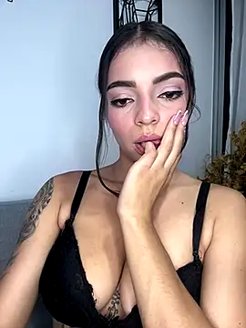 TaylorGreys online show from October 30, 6:26 am