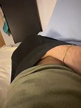 yesirrrr111 online show from March 18, 4:10 pm