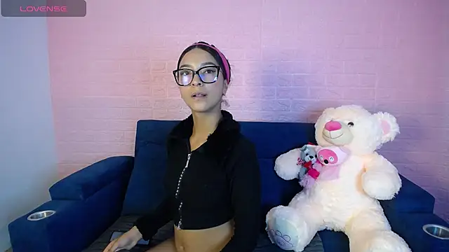 Natasha evans18 online show from November 13, 3:27 am