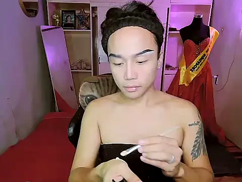 Snapshot of YourNikkieXxx chatting on October 26, 6:41 am YourNikkieXxx online show from October 26, 6:41 am