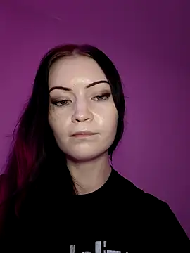 Snapshot of DragonFoxie chatting on October 30, 1:45 pm DragonFoxie online show from October 30, 1:45 pm