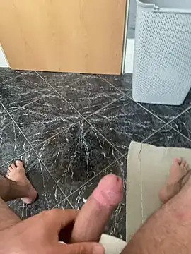 Snapshot of geilheit12 chatting on October 8, 10:46 am geilheit12 online show from October 8, 10:46 am