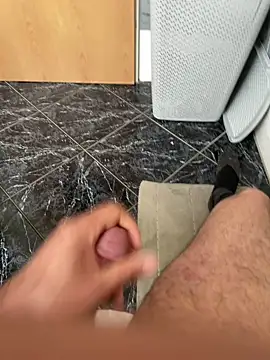 Snapshot of geilheit12 chatting on October 9, 9:07 am geilheit12 online show from October 9, 9:07 am