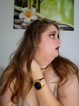 Snapshot of LioEst@xh chatting on November 6, 12:06 pm LioEstxh online show from November 6, 12:06 pm