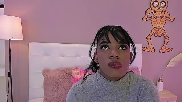 KendraChavez  online show from November 7, 9:15 pm