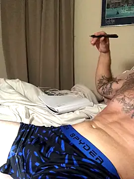 Snapshot of IsAparty chatting on September 18, 9:44 am IsAparty online show from September 18, 9:44 am