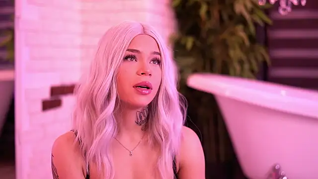 NickyBenz online show from March 1, 7:16 pm