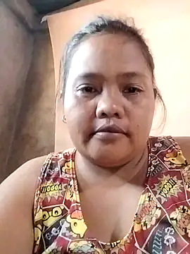 Snapshot of hot_mom13 chatting on September 13, 2:11 am hot mom13 online show from September 13, 2:11 am