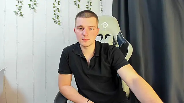 Your Claddagh online show from September 27, 8:03 pm