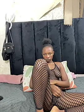 LonelyQueenxx25 online show from March 7, 7:44 pm