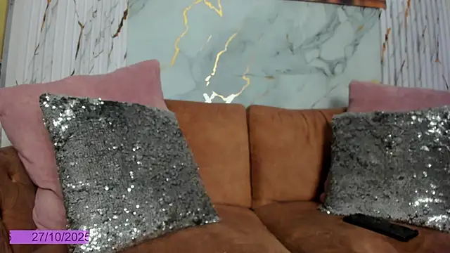 Snapshot of Sophi_Johnson chatting on November 27, 4:47 am Sophi Johnson online show from November 27, 4:47 am