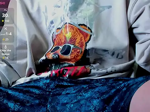 Snapshot of Damartinez27 chatting on October 25, 4:09 am Damartinez27 online show from October 25, 4:09 am