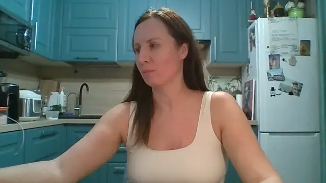 ALICAINWONDERLAND online show from March 21, 10:35 pm