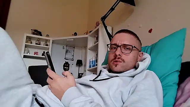 ilovechub112 online show from October 7, 12:57 pm