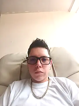 SpencerMontgomery online show from November 3, 6:20 pm