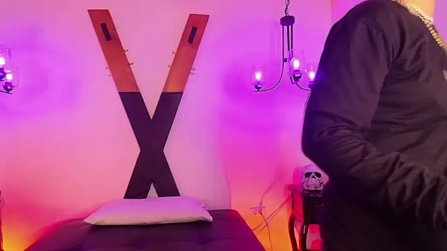 SpencerMontgomery online show from November 28, 7:05 pm