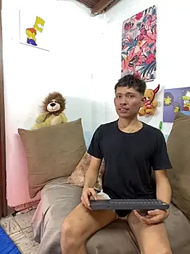 Snapshot of elfernh chatting on October 4, 3:04 am elfernh online show from October 4, 3:04 am