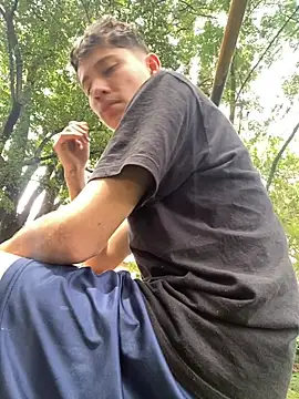 Snapshot of elfernh chatting on October 6, 6:05 pm elfernh online show from October 6, 6:05 pm