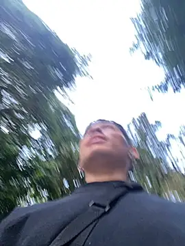 Snapshot of elfernh chatting on October 13, 10:32 pm elfernh online show from October 13, 10:32 pm