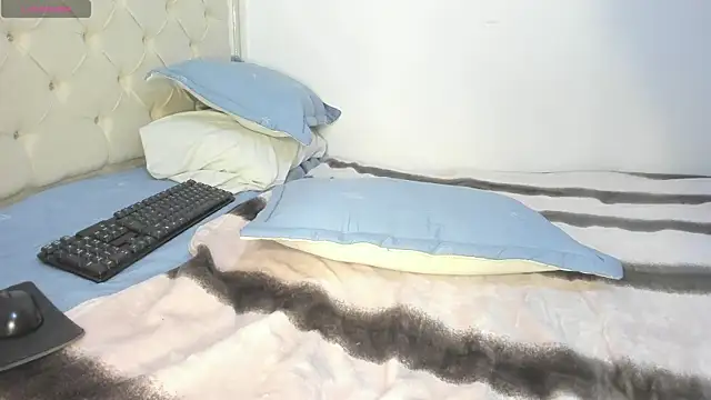 Snapshot of katitahotcam_ass chatting on October 9, 11:58 pm katitahotcam ass online show from October 9, 11:58 pm